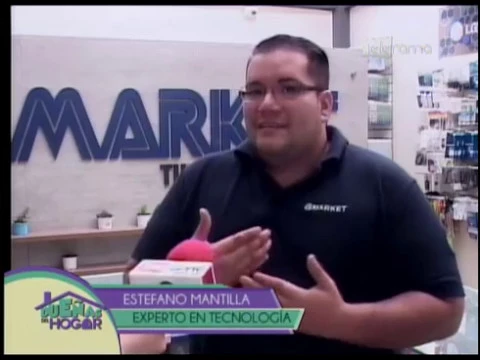 Peligro de cargar la batería del celular en lugares públicos