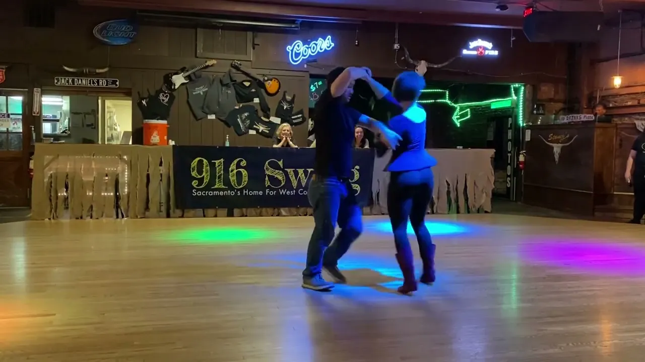 Cameron Riddle & Rachel Satoh  @ 916 Swing (11/1/22)