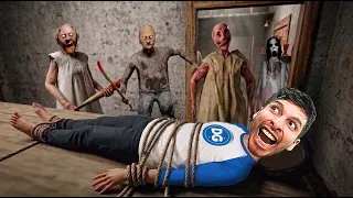TODAS las GRANNYS están en la MISMA CASA !!