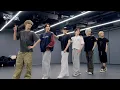 Download Lagu 'INVINCIBLE (极限)' Dance Practice Behind | WayV Showcase Tour 'On My Youth' Behind Ep.2