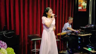 Chiếc nhẫn ngày xưa
