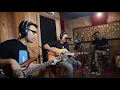 Download Lagu Terry - Janji Manismu (live cover by 3pemuda berbahaya)