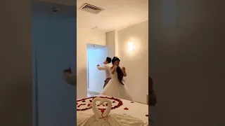 رقصة جميلة للعروسين ليلة الزفاف 