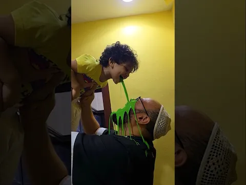 لما تِلَعِّب أخوك ويجيب فيك العيد🤮🤣