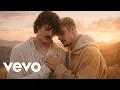 Lagu Benson Boone ft. Justin Bieber – Holding On to Love (2026 Official Music Video)
