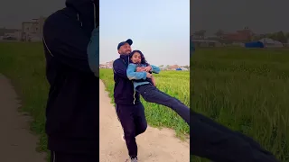 تركضلي وفاتح ايدك  حضني يريدك دندنها