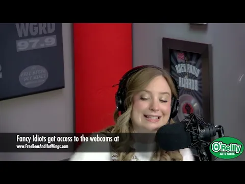 What Show Features The Fictitious Airline Oceanic Airlines?