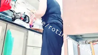 روتيـن إنستاب سعاد لوكاس في المطبخ 