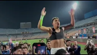 خوان بيزيرا لاعب الزمالك   يغني مع الجماهير    احتفالات جنونية للاعبي الزمالك بعد الفوز على بيراميدز دندنها