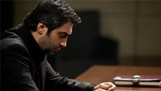 مراد علمدار يبكي على ابنه و ميماتي يسانده مشهد حزين جدا من وادي الذئاب الجزء 6 الحلقة 45 