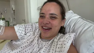 VLOG #1 IZ PORODILISTA - kako sam prezivela noc, kupamo bebu prvi put, posete...