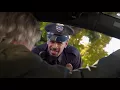 Download Lagu Curb Your Enthusiasm - Larry beeps at a police officer (Aggressive Beep)