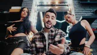 Omar Arnaout - S-a facut bruneta blonda