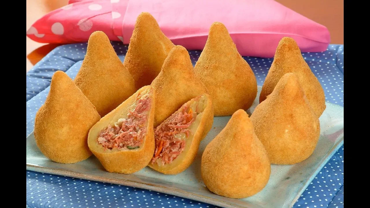 RECEITA COXINHA DE CARNE SECA