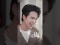 穷小子意外觉醒逆天心动系统，随手购物就能疯狂暴富！谁料系统偏偏禁止谈恋爱，八位绝色美女竟同时爱上他，深夜把他围在豪华大床上争着做女朋友！男主吓傻：求求你们，别耽误我赚钱啊！