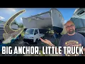 Download Lagu ⛵️ Catamaran beschadigd door orkaan. Een kleine vrachtwagen, een gigantisch anker en een stap dic...