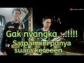 Download Lagu SATPAM INI PUNYA SUARA KEREN ABIISS !!! featuring katenzo - mengejar mimpi