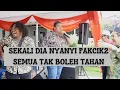 Download Lagu Sekali dia nyanyi pakcik2 tak boleh tahan..ENJOY!!!