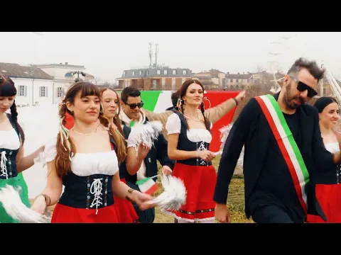 Video Thumbnail: Quando c'era Silvio - Dj Matrix, Matt Joe (official video)