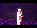 Download Lagu Walk On By - Dionne Warwick - NYCB 6/27/19