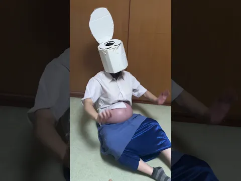 突然大量の左手に追われてしまった母親は大切な娘を勇気ある行動で守った