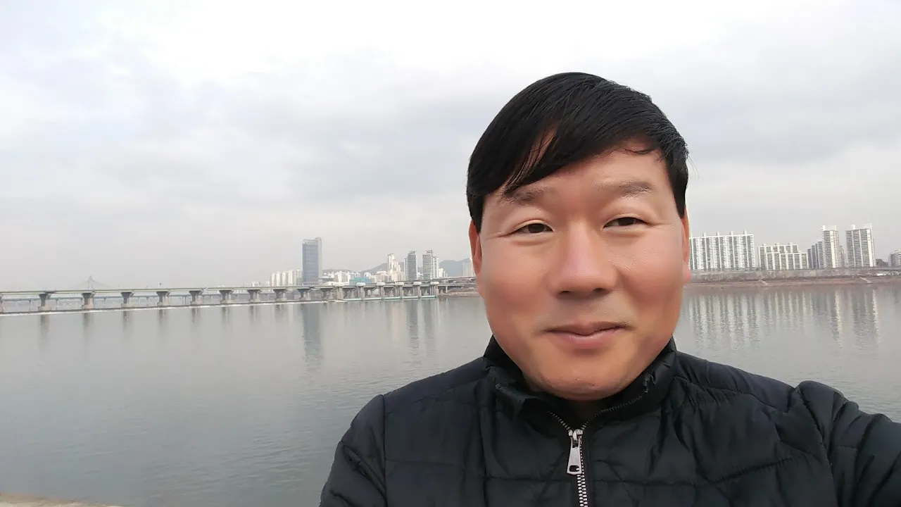 서울 잠실 한강공원 (제2롯데월드 )입니다ㆍ サムネイル