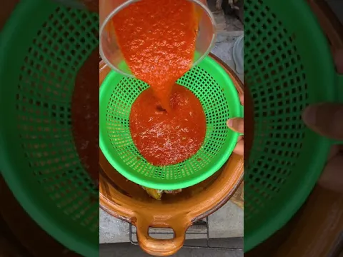 Download MP3 Receta fácil y deliciosa de pollo al Guajillo | Cocinero en proceso