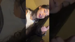 اي طاير فلوطو والديا يعيطو 