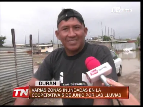 Varias zonas inundadas en la Cooperativa 5 de Junio por las lluvias