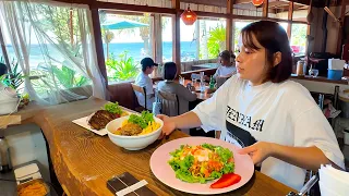 15,000 People Flock to This Japanese Beach Cafe Every Summer