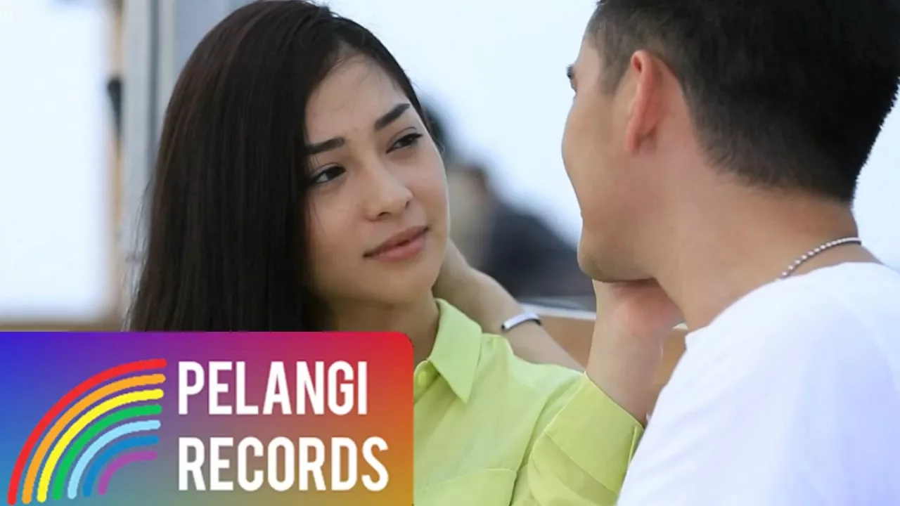 Nikita Willy - Angin (Dua Wanita Cantik Version) | Soundtrack Dua Wanita Cantik Nikita Willy - Angin (Dua Wanita Cantik Version) | Soundtrack Dua Wanita Cantik