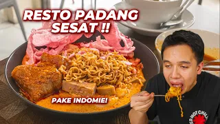 RESTO PADANG SESAT INI MAH! LAUKNYA DICAMPUR INDOMIE COY!