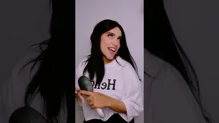 البنت اثناء عصبيتها قدام الكرش Shorts 