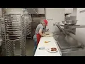 How Costco make 18 inches PIZZA for USD 9 95 Pittsburgh Pennsylvania