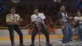 Inimigos do Rei - Mamãe Viajandona / Domingão do Faustão 1990