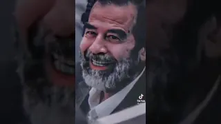 جيتك وشايل دمع بكد الزمان بكثر السنين 