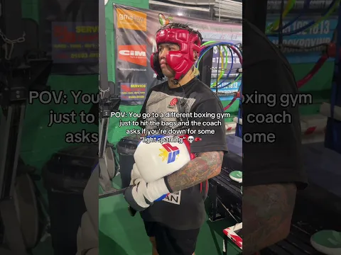 Something is off π«ͺππ #boxingmemes #fighter #boxinglife #sparring