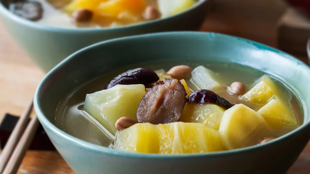 Milkfish and Green Papaya Soup -    Confinement Food Recipes