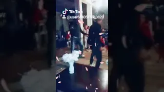 لابسة لمزير نديها ونشاور 