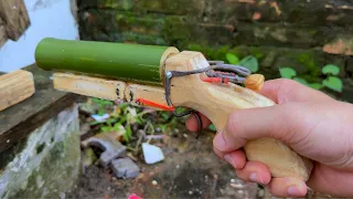 Wooden toys and matches - Wood and bamboo carving art