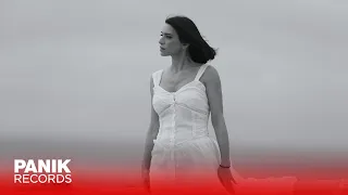 Stephanie Krassa - Σε Θέλω Εδώ - Official Music Video