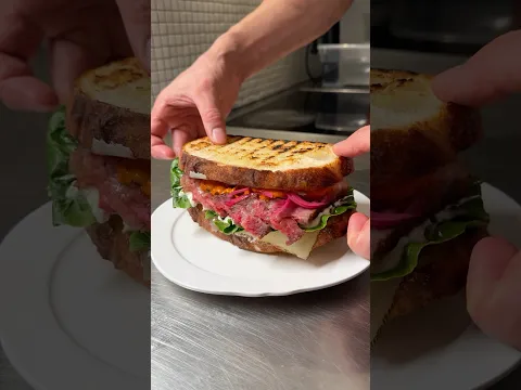 ASMR Harissa steak sandwich #sandwich #harissa #steak