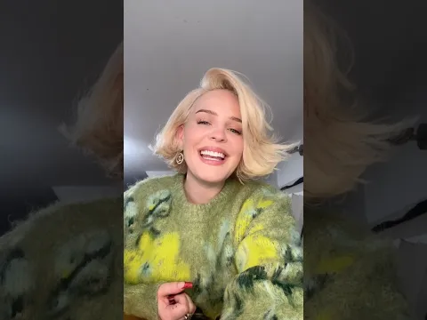 My cover of this beautiful classic is everywhere now 💚🎄#annemarie #shorts
