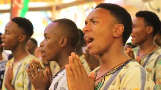 lingala mass kucc choir