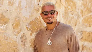                                               عمرو دياب   ١٢ بالليل دندنها