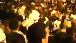 إننى أب لآدم مديح الشيخ أمين الدشناوى في حضره سيدنا الحاج احمد ابو الحسن رضي الله عنه 