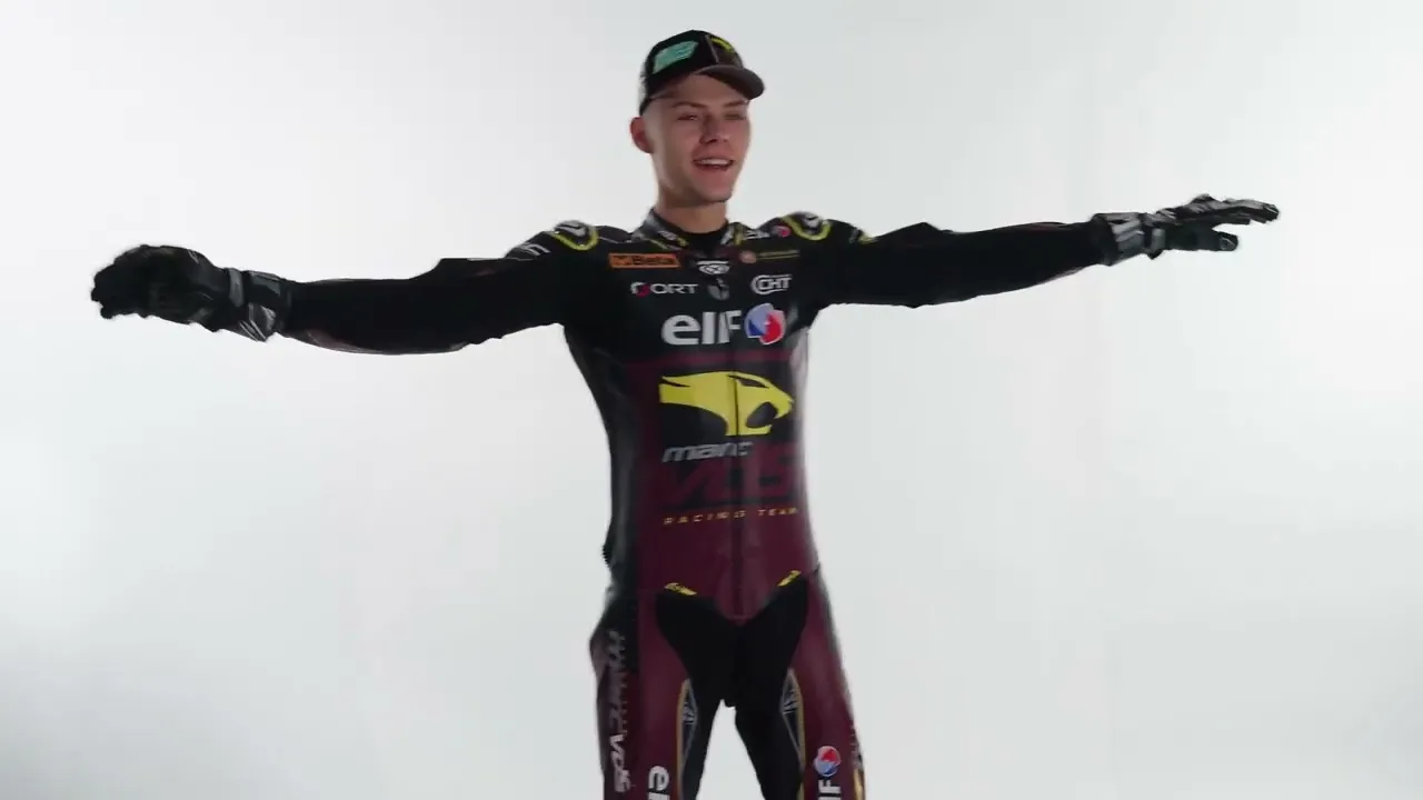 Filip Salac junto al ELF Marc VDS en Moto2 : Youtube video player