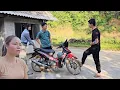 Download Lagu Trouble arose when Hoang came to get his motorbike back but Nhuong did not agree