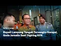 Lagu Tak Jawab soal Kasus yang Menjeratnya, Bupati Lampung Tengah Goda Jurnalis Saat Digiring KPK