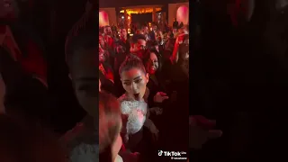 غناء بوسي في فرح ليلي احمد زاهر وهشام جمال 